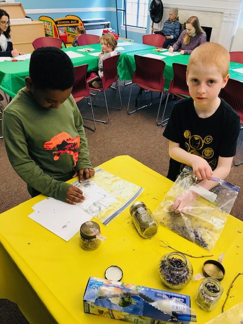 Kids crafting